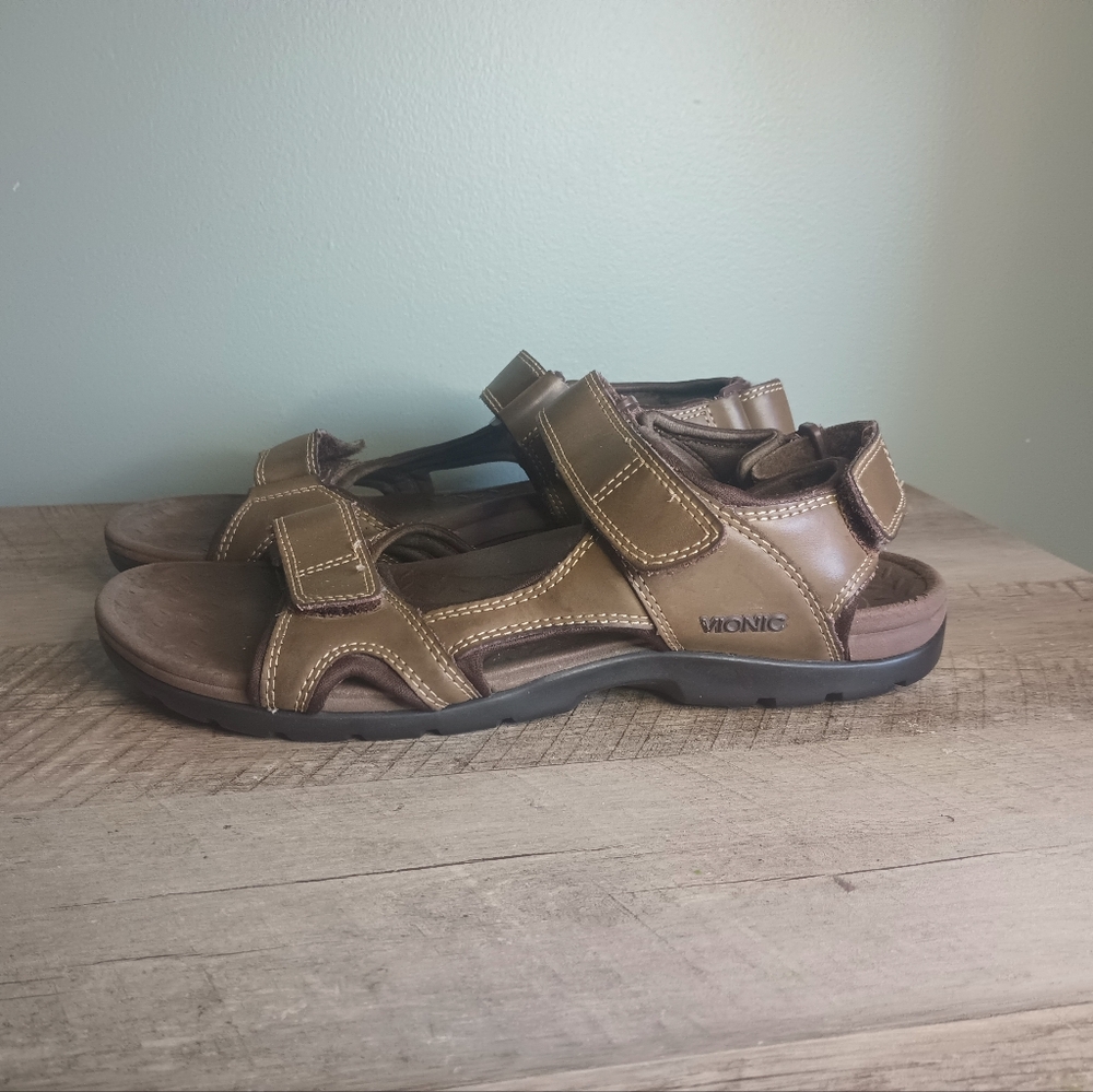 Vionic Mens Gerrit Sandals 9 Brown Leather Adjustable Outdoor Comfort Gorpcore